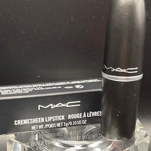 MAC Cremesheen Lipstick